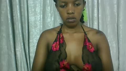 Snapshot of sweetz_candice chatting on 10/16/25, 06:53 sweetz_candice online show from 10/16/25, 06:53