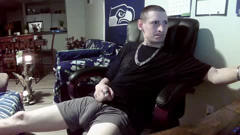 Snapshot of swelteringk chatting on 12/26/24, 03:16 Kile online show from 12/26/24, 03:16