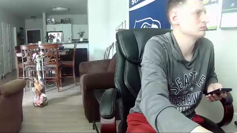 Snapshot of swelteringk chatting on 07/12/26, 06:54 Kile online show from 07/12/26, 06:54