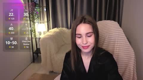 Snapshot of swetskitt chatting on 10/13/25, 05:07 Milana online show from 10/13/25, 05:07