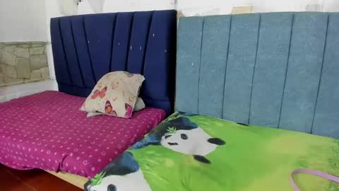 Snapshot of swett_lady_ chatting on 09/27/25, 11:48 swett_lady_ online show from 09/27/25, 11:48