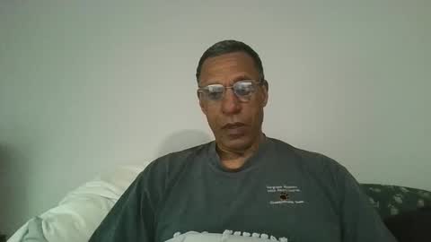 Snapshot of swimmerbod2495 chatting on 04/12/26, 02:22 swimmerbod2495 online show from 04/12/26, 02:22