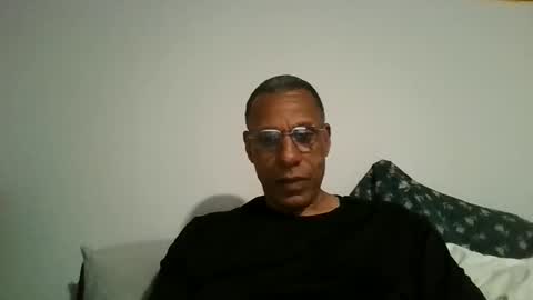 Snapshot of swimmerbod2495 chatting on 05/28/26, 02:09 swimmerbod2495 online show from 05/28/26, 02:09