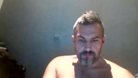 Snapshot of swinger_men_austria chatting on 12/22/24, 05:32 swinger_men_austria online show from 12/22/24, 05:32