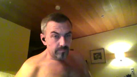Snapshot of swinger_men_austria chatting on 10/21/25, 07:47 swinger_men_austria online show from 10/21/25, 07:47