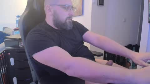 Snapshot of swissman1870 chatting on 01/30/25, 03:08 swissman1870 online show from 01/30/25, 03:08