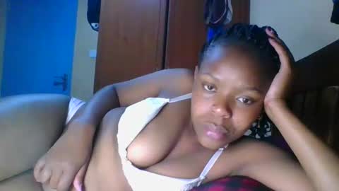 Snapshot of swit_seduction chatting on 05/30/26, 11:18 swit_seduction online show from 05/30/26, 11:18