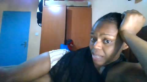 Snapshot of swit_seduction chatting on 07/14/26, 05:56 swit_seduction online show from 07/14/26, 05:56
