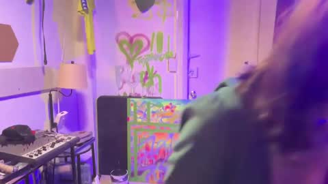 Snapshot of switchinjay chatting on 09/25/25, 08:07 switchinjay online show from 09/25/25, 08:07