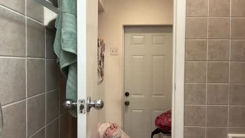 Snapshot of switchinjay chatting on 10/05/25, 05:17 switchinjay online show from 10/05/25, 05:17