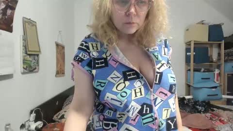 switchlorenx online show from 02/02/26, 09:52