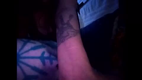 Snapshot of swollenclitneedsdad chatting on 12/18/25, 09:04 swollenclitneedsdad online show from 12/18/25, 09:04