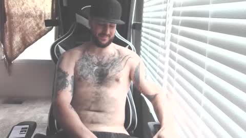 Snapshot of swoozy369 chatting on 04/13/26, 05:07 Swoozy online show from 04/13/26, 05:07