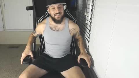 swoozy_ online show from 11/05/25, 02:11