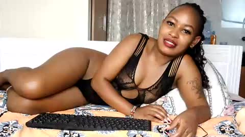 Snapshot of swt_bby chatting on 06/20/26, 06:05 swt_bby online show from 06/20/26, 06:05