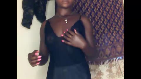 swtvrg2558 online show from 10/27/25, 08:51