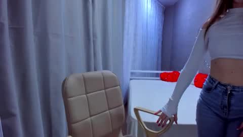 Ana online show from 12/20/24, 02:19