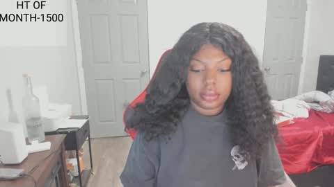 Snapshot of sxamleuy chatting on 11/03/25, 01:40 sxamleuy online show from 11/03/25, 01:40