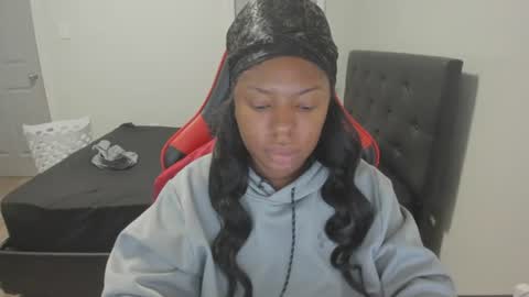 Snapshot of sxamleuy chatting on 07/15/26, 03:56 sxamleuy online show from 07/15/26, 03:56