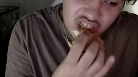 Snapshot of sxrrylol chatting on 01/17/26, 05:27 sxrrylol online show from 01/17/26, 05:27