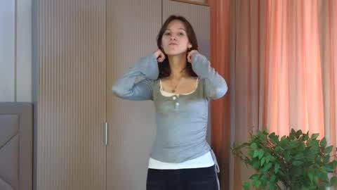 Snapshot of sybilkoepf chatting on 05/14/26, 07:37 Christine or just Chris online show from 05/14/26, 07:37