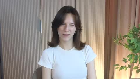 Snapshot of sybilkoepf chatting on 05/15/26, 01:18 Christine or just Chris online show from 05/15/26, 01:18