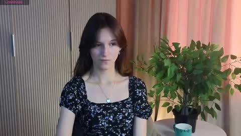 Snapshot of sybilkoepf chatting on 05/20/26, 07:36 Christine or just Chris online show from 05/20/26, 07:36