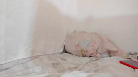 Snapshot of syd_achmed chatting on 09/09/25, 03:22 Greg online show from 09/09/25, 03:22