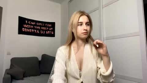 Mona online show from 01/14/26, 05:07