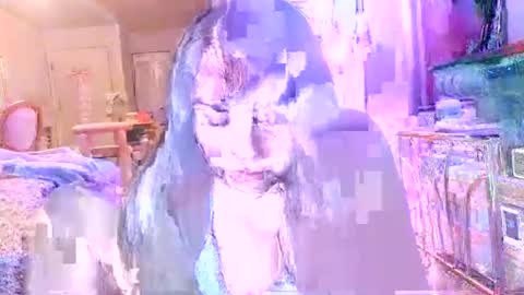 Snapshot of sydneyheaven666 chatting on 03/05/26, 02:51 your girl online show from 03/05/26, 02:51