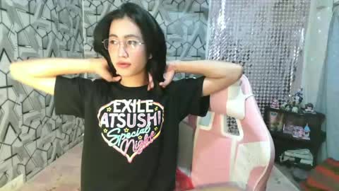 Snapshot of sydnyxox1 chatting on 06/18/26, 06:01 sydnyxox1 online show from 06/18/26, 06:01