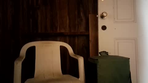 Snapshot of syevecrl chatting on 09/20/25, 02:56 syevecrl online show from 09/20/25, 02:56