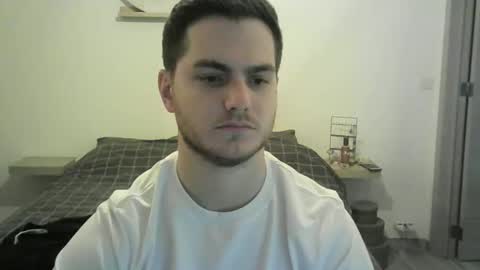 Snapshot of syl092 chatting on 12/03/24, 06:17 syl092 online show from 12/03/24, 06:17