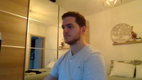 Snapshot of syl092 chatting on 12/09/24, 08:11 syl092 online show from 12/09/24, 08:11