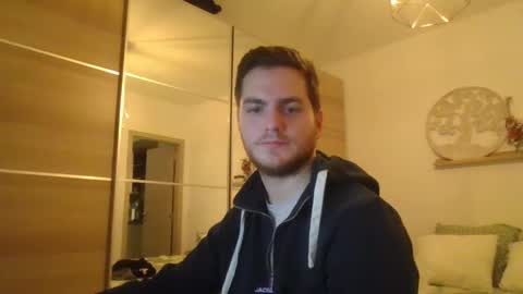 Snapshot of syl092 chatting on 12/16/24, 04:16 syl092 online show from 12/16/24, 04:16