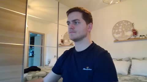 Snapshot of syl092 chatting on 01/27/25, 09:55 syl092 online show from 01/27/25, 09:55