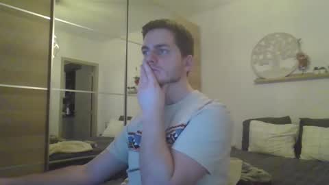 Snapshot of syl092 chatting on 02/04/25, 06:38 syl092 online show from 02/04/25, 06:38