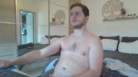 Snapshot of syl092 chatting on 02/20/25, 02:02 syl092 online show from 02/20/25, 02:02