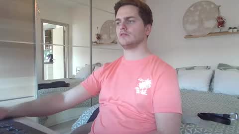 Snapshot of syl092 chatting on 03/02/25, 02:32 syl092 online show from 03/02/25, 02:32