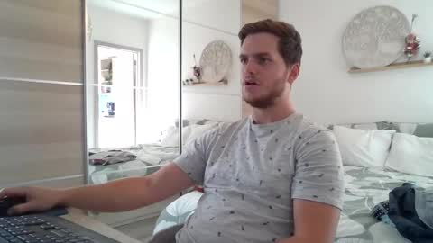 Snapshot of syl092 chatting on 09/11/25, 03:56 syl092 online show from 09/11/25, 03:56