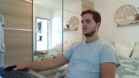 Snapshot of syl092 chatting on 09/14/25, 12:04 syl092 online show from 09/14/25, 12:04