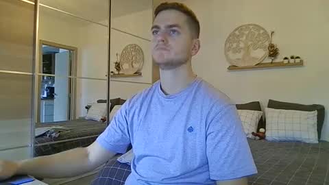 syl092 online show from 11/28/25, 08:50