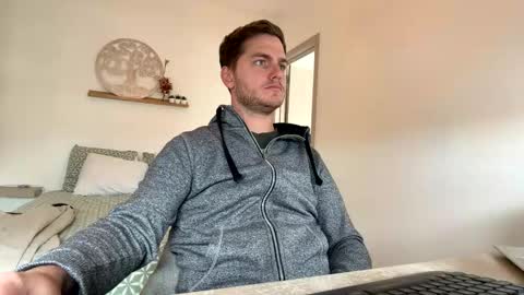 Snapshot of syl092 chatting on 03/30/26, 12:17 syl092 online show from 03/30/26, 12:17