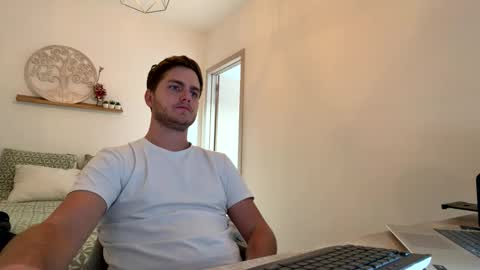 Snapshot of syl092 chatting on 03/31/26, 05:13 syl092 online show from 03/31/26, 05:13