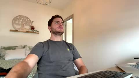 Snapshot of syl092 chatting on 04/04/26, 10:24 syl092 online show from 04/04/26, 10:24