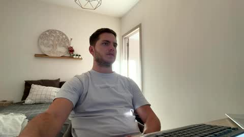 Snapshot of syl092 chatting on 04/14/26, 05:19 syl092 online show from 04/14/26, 05:19