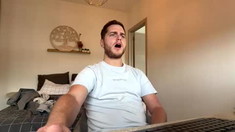 Snapshot of syl092 chatting on 04/15/26, 03:52 syl092 online show from 04/15/26, 03:52