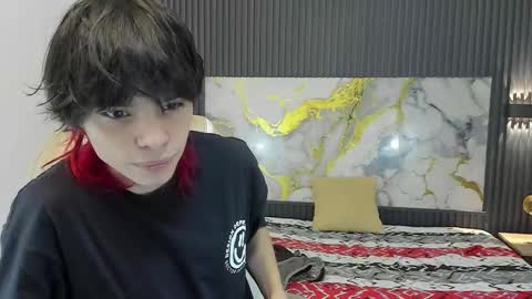 sylasfrost online show from 12/19/25, 07:54