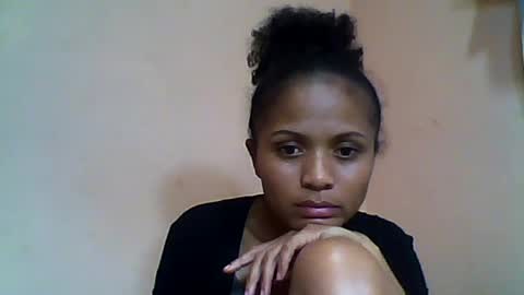 Snapshot of sylvaniah01 chatting on 06/18/26, 03:05 sylvaniah01 online show from 06/18/26, 03:05