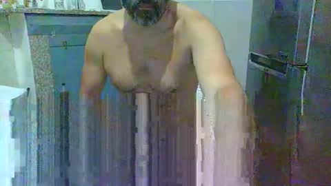 Snapshot of sylvertaurus1 chatting on 11/19/25, 05:07 sylvertaurus1 online show from 11/19/25, 05:07